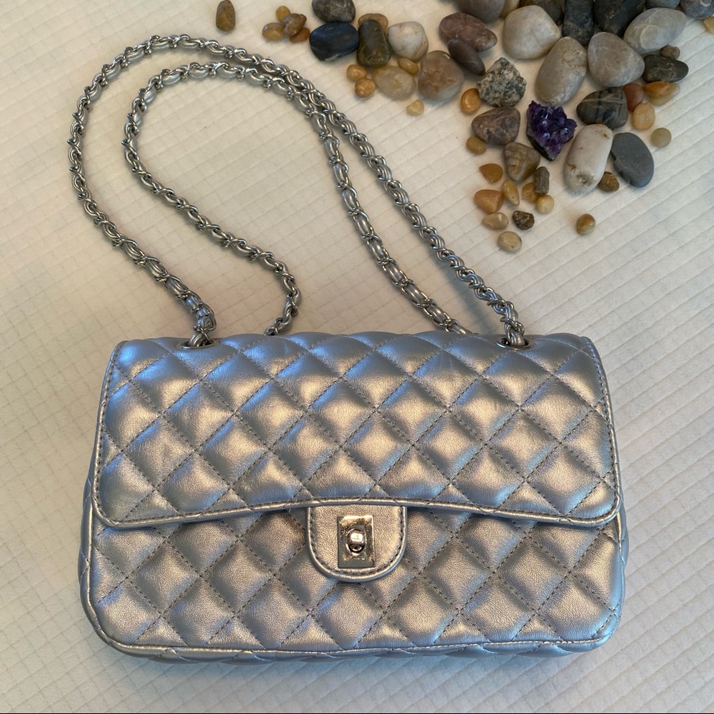Silver Handbag w/ Chain Strap